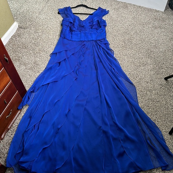 Adrianna papell blue raffle maxi formal dress size 12 - Picture 11 of 13